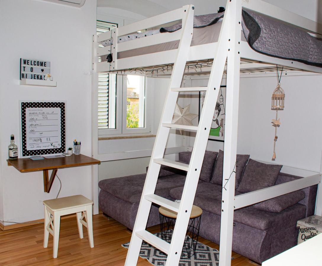 Studio Apartment Kontiki Rijeka Extérieur photo