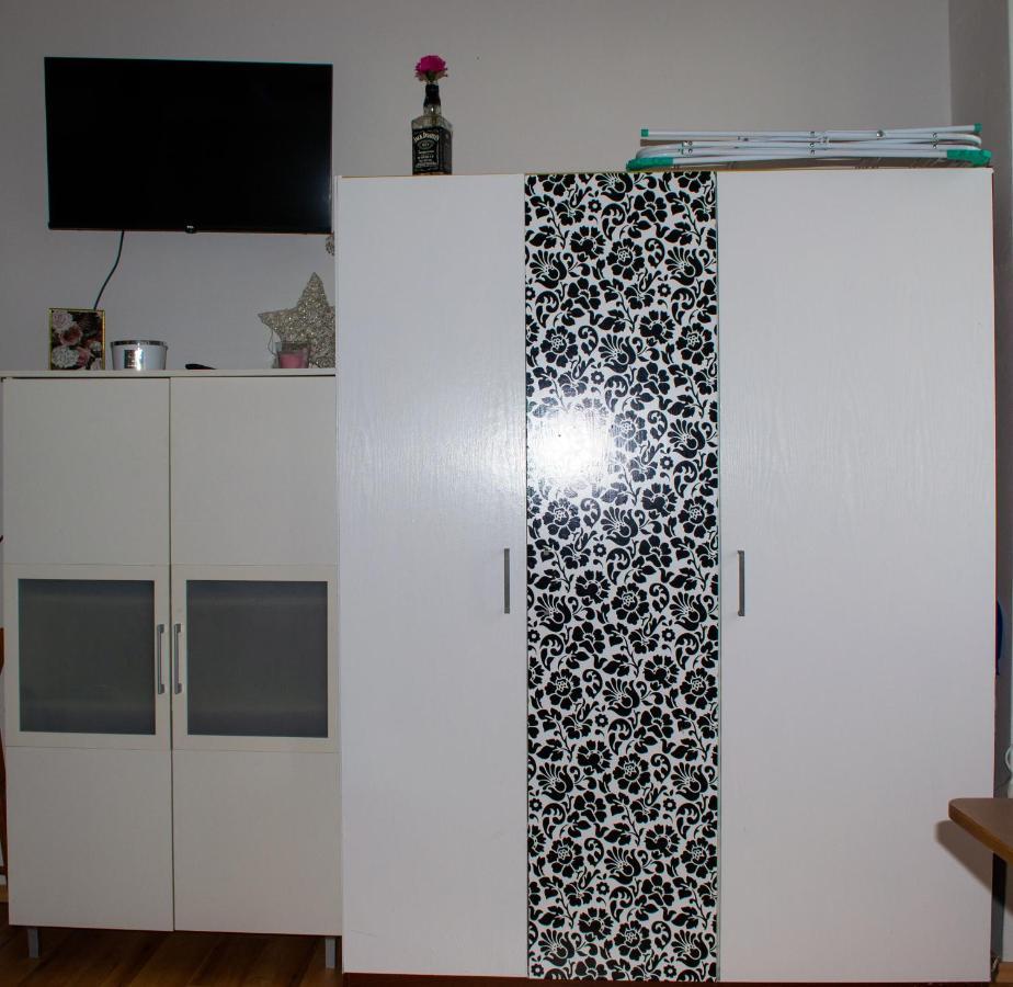 Studio Apartment Kontiki Rijeka Extérieur photo