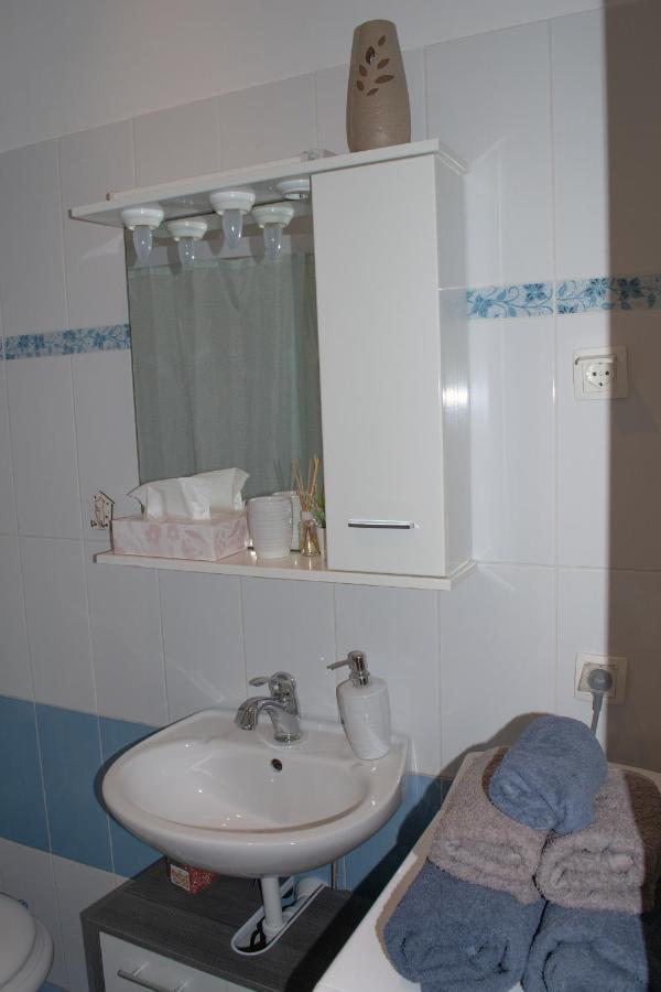 Studio Apartment Kontiki Rijeka Extérieur photo